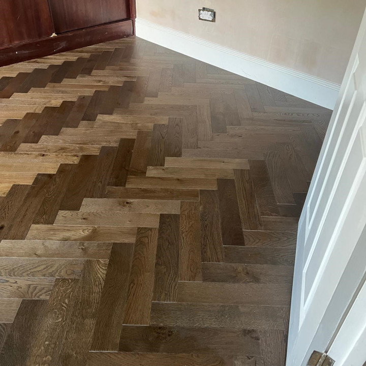 Brooks CONTRACT Brushed Brown Matt Lacquered Herringbone CH112