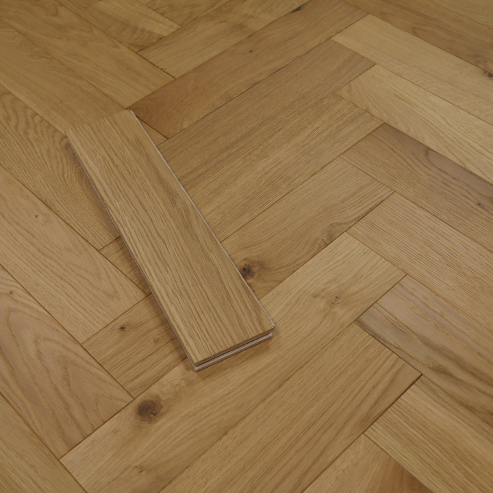 Developer Oak Brushed & UV Oiled Herringbone