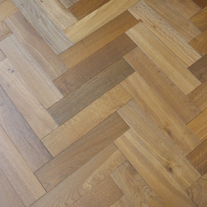 Developer Oak Smoked Brushed & Oiled Herringbone