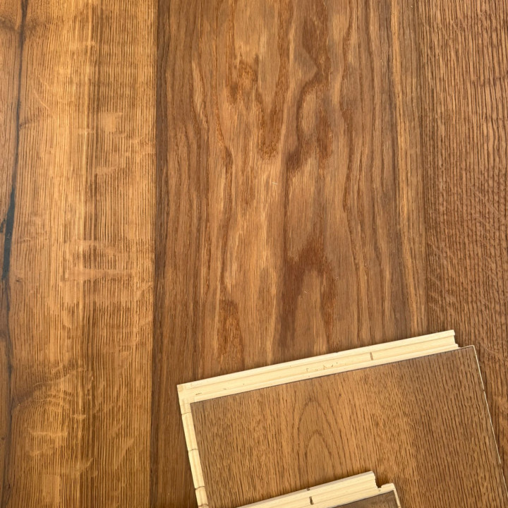 Metropolitan click 240 Caramel oak brushed and oiled