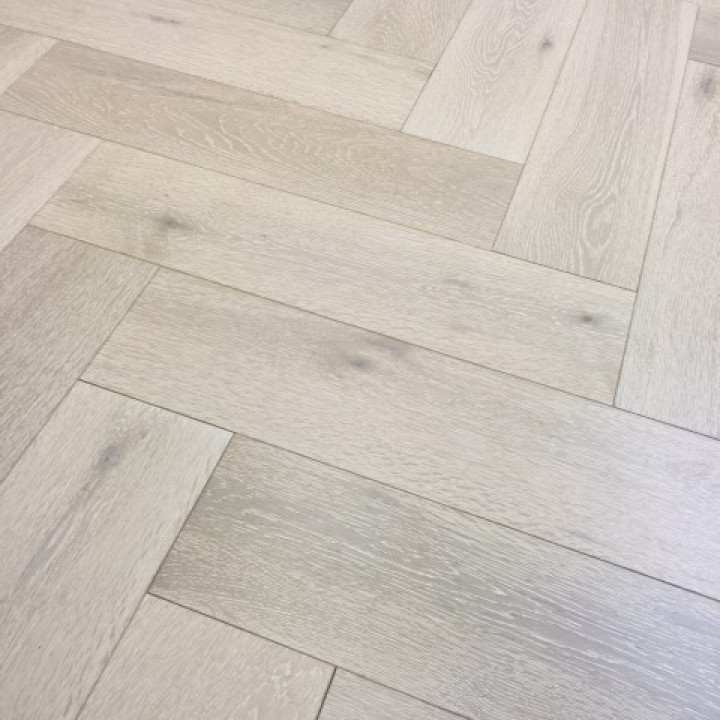 Schoolhouse Grande Click Herringbone Brushed and Matt lacquered White Washed