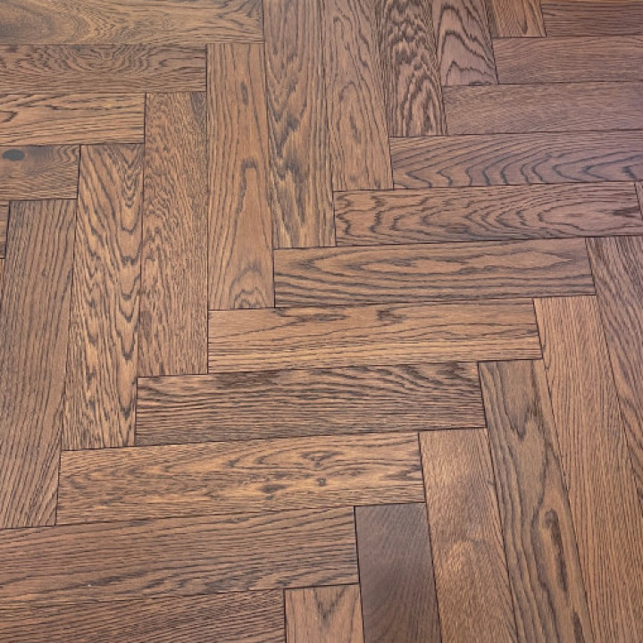 Schoolhouse petit 10mm Whiskey oak Herringbone