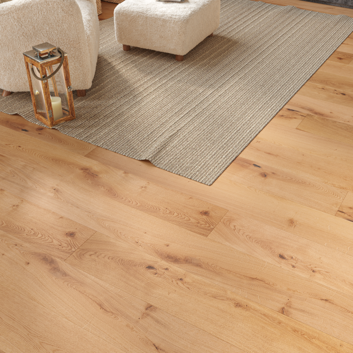 Source click 190 oak UV Lacquered