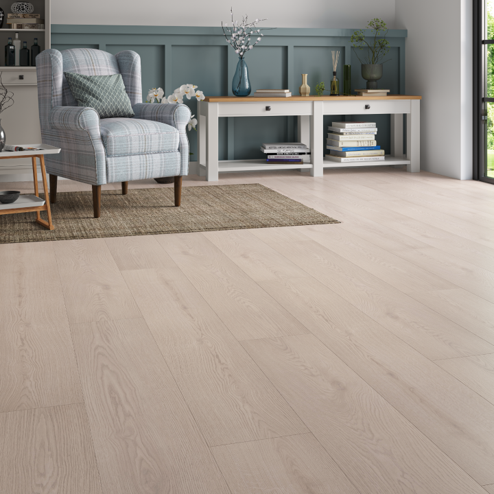 Source Deluxe laminate Stonehenge Plank