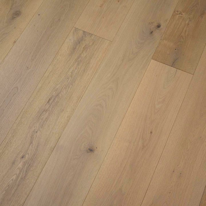 V4 DC203 White Smoked oak 190 Brushed and White Oiled rustic Smoked Oak