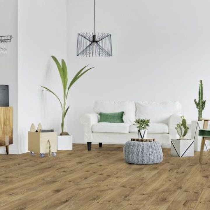 V4 Natureffect Textured Laminate NE28 Bracken Brown Oak