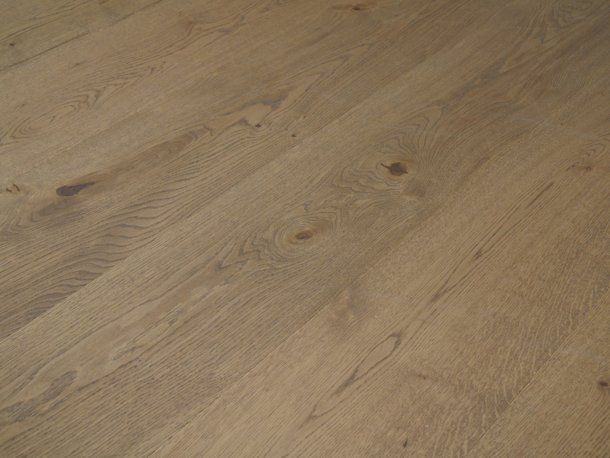Grande Light Cocoa Oak Floor Brushed Uv Oiled