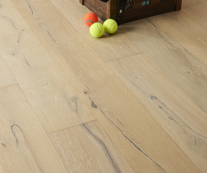 Brooks DELFI 220 European Oak Brushed Limed White with sunken filler Rustic Plus Grade TT1026