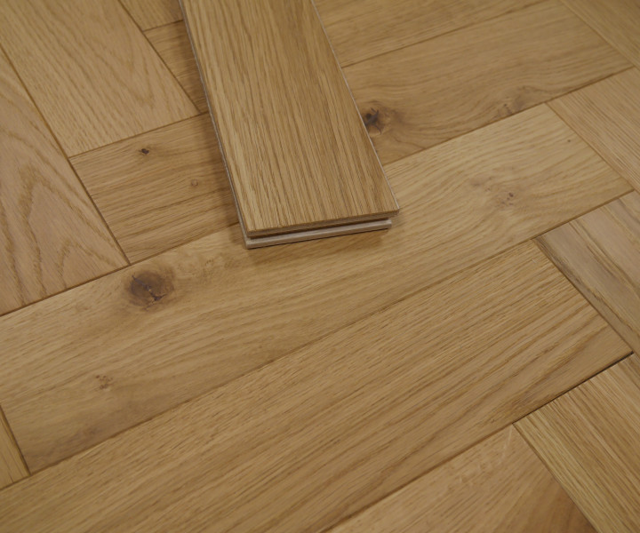 Developer Oak Brushed & UV Oiled Herringbone