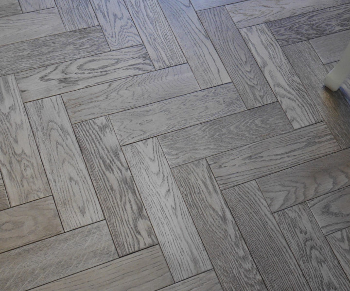 Developer Oak Herringbone Gunmetal