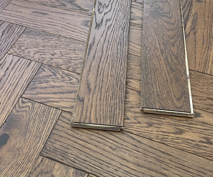 Schoolhouse petit 10mm Whiskey oak Herringbone