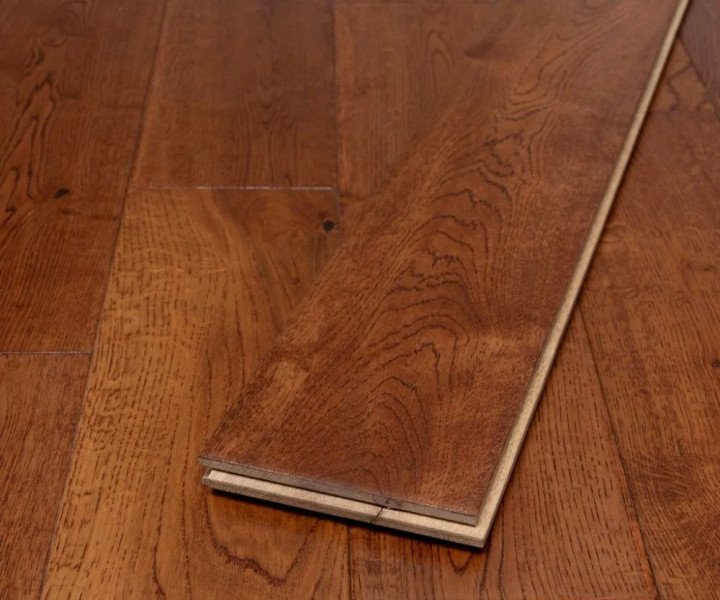 Suffolk Solid Oak Golden Handscraped Lacquered 125mm Plank