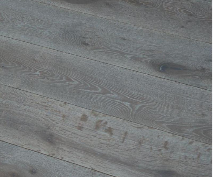 V4 DC105 Silver Haze 190 Brushed and Colour oiled rustic Oak 